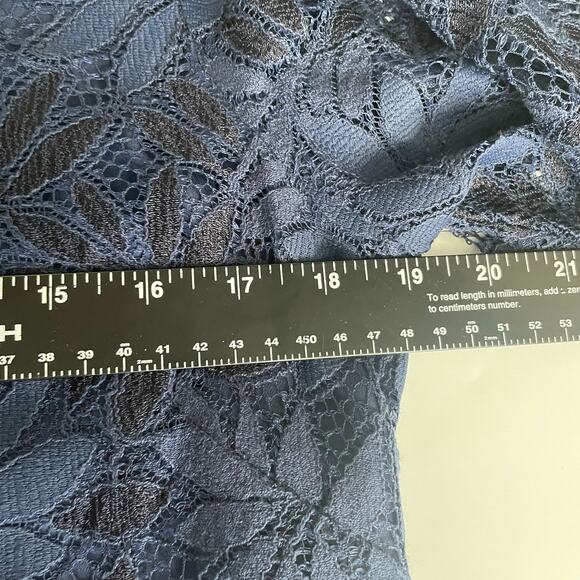 Lilly Pulitzer Jackelin Romper Size 12 Fern Gallery Lace Navy Blue Bell Sleeve - Picture 8 of 10